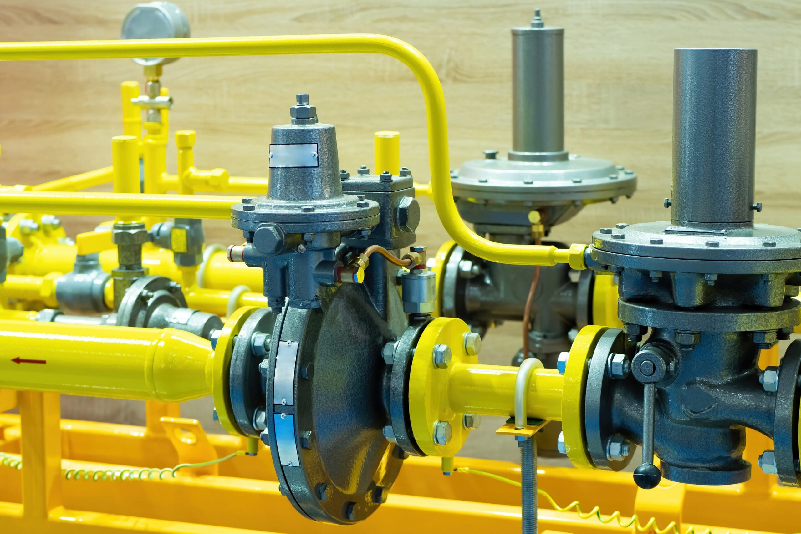 Gas,Control,Equipment.,Natural,Gas,Supplies.,Yellow,Pipeline.,Regulators,And Gas,Control,Equipment.,Natural,Gas,Supplies.,Yellow,Pipeline.,Regulators,And
