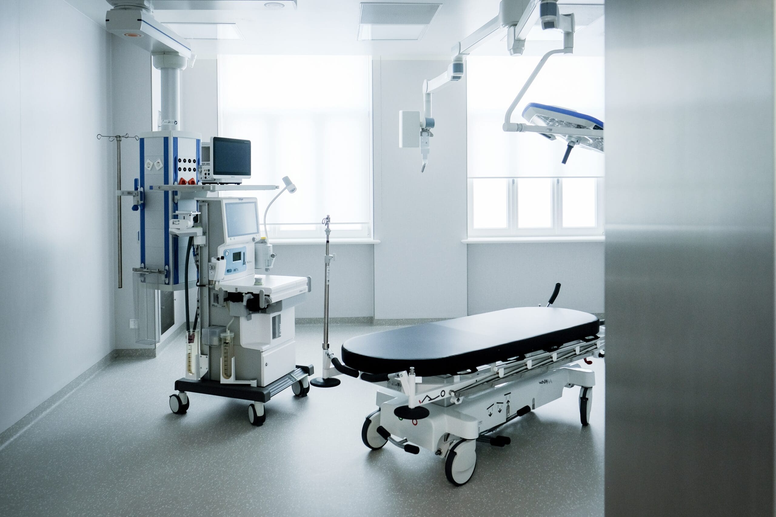 Surgical,Operating,Room,In,A,Medical,Clinic.,Clean,,Bright,Hospital Surgical,Operating,Room,In,A,Medical,Clinic.,Clean,,Bright,Hospital