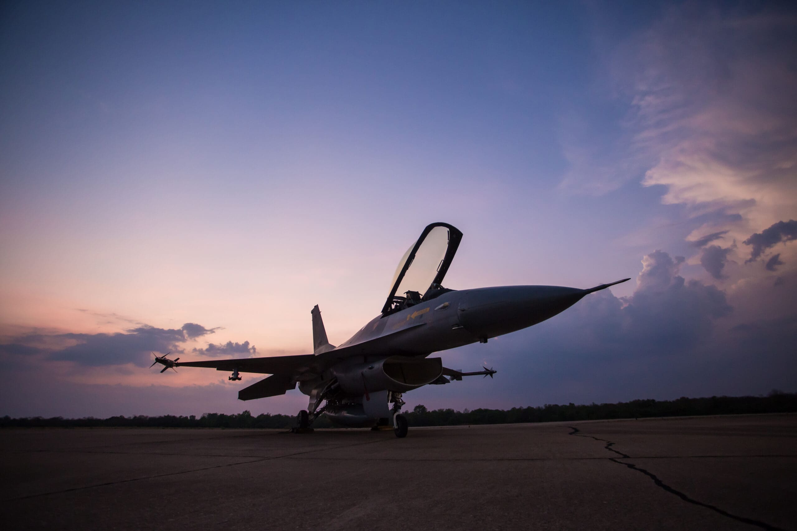 F16,With,Twilight,Sky F16,With,Twilight,Sky