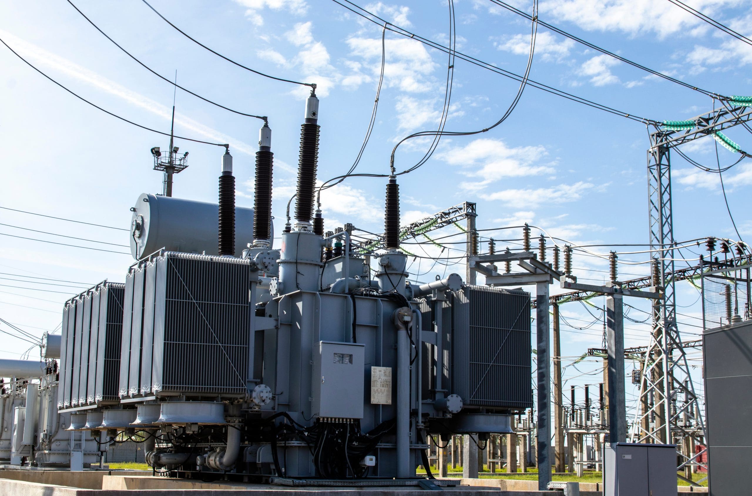 HighVoltageTransformerAgainstTheBlueSkyElectricCurrentRedistribution HighVoltageTransformerAgainstTheBlueSkyElectricCurrentRedistribution